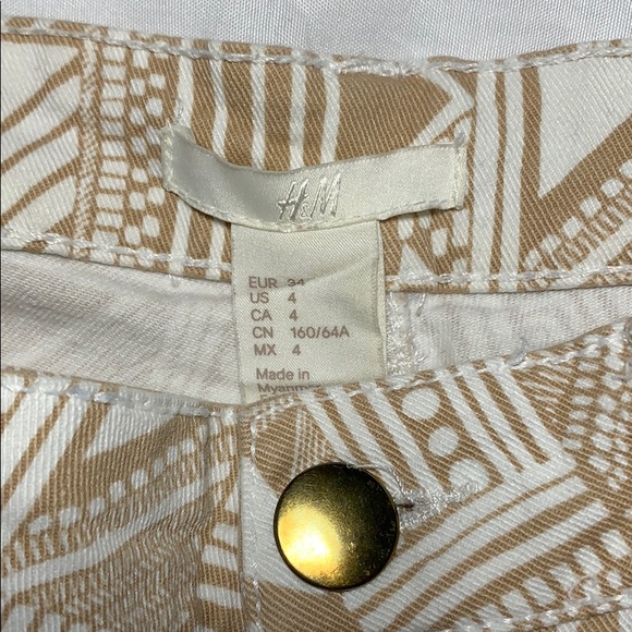 H&M jean short shorts! - Picture 3 of 3